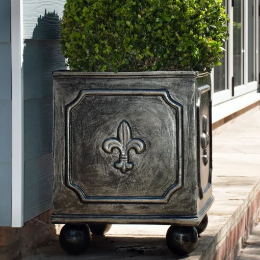 Fleur-De-Lis Metal Garden Planter