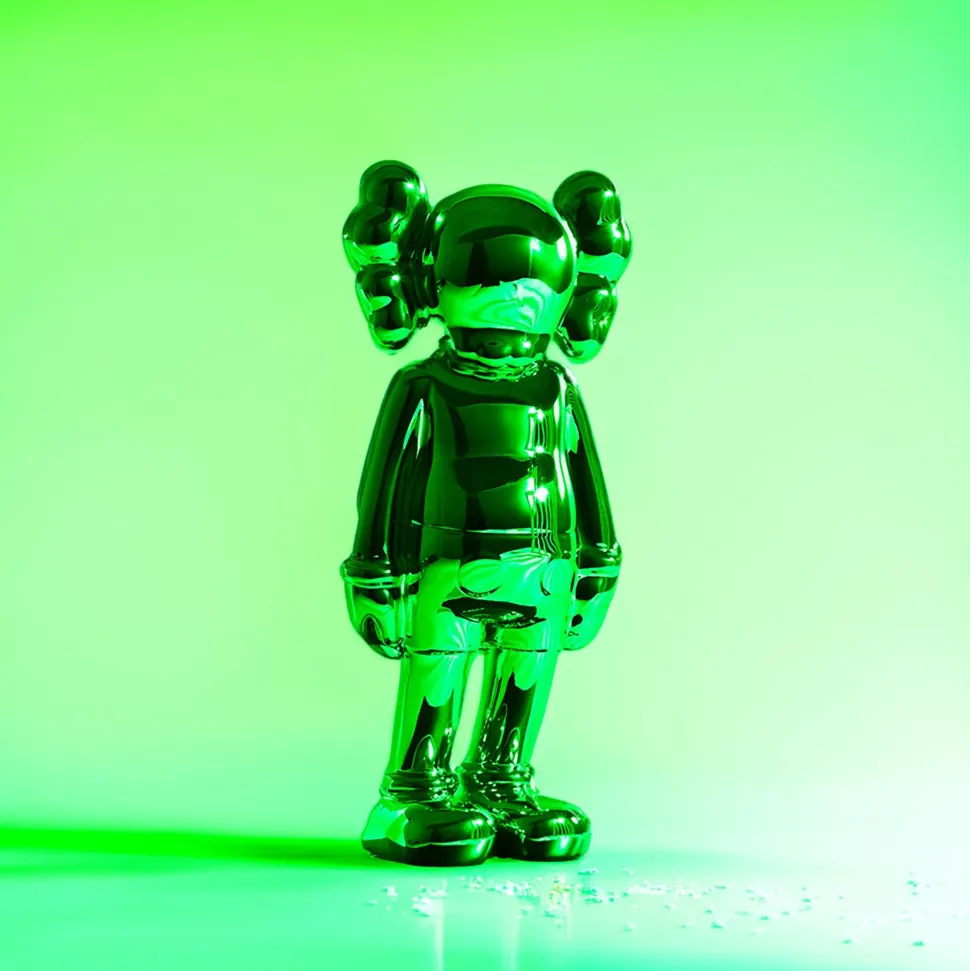 Lucify Seek 135cm Green Resin Indoor Sculpture