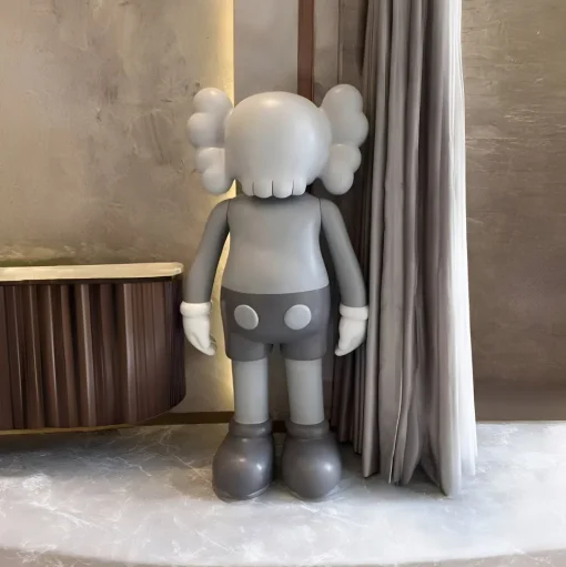 Lucify Seek 135cm Grey Resin Indoor Sculpture